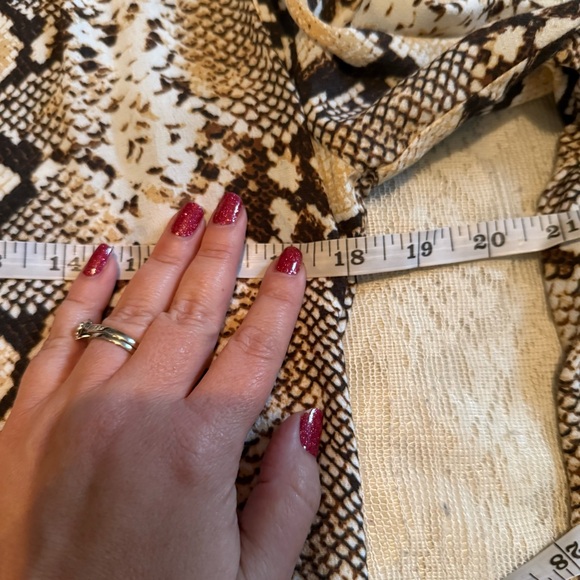 Maeve by Anthropologie Juno Snakeskin V-neck dress - Picture 5 of 10